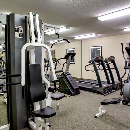 Candlewood Suites Raleigh Crabtree By Ihg Εξωτερικό φωτογραφία