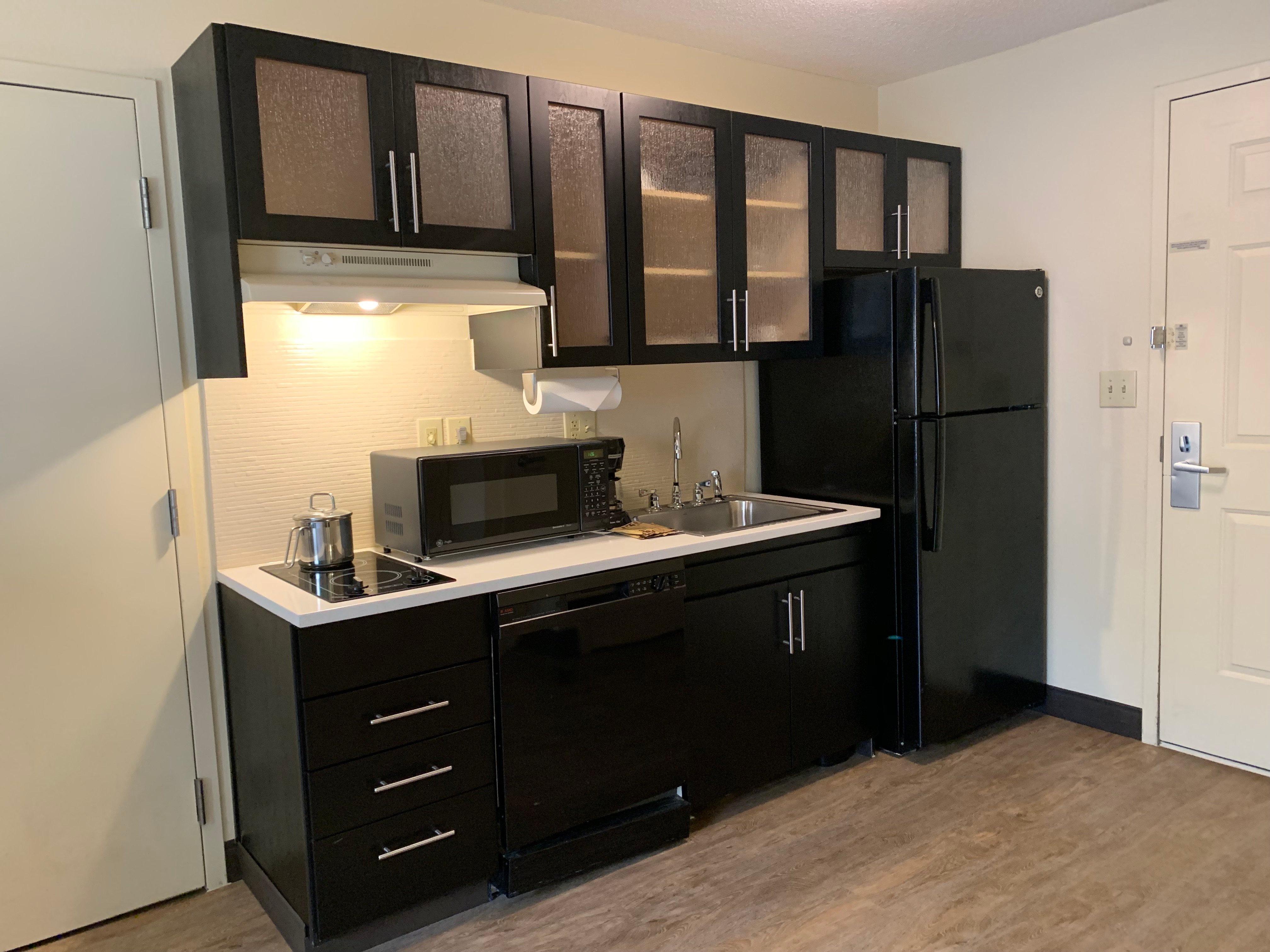 Candlewood Suites Raleigh Crabtree By Ihg Εξωτερικό φωτογραφία