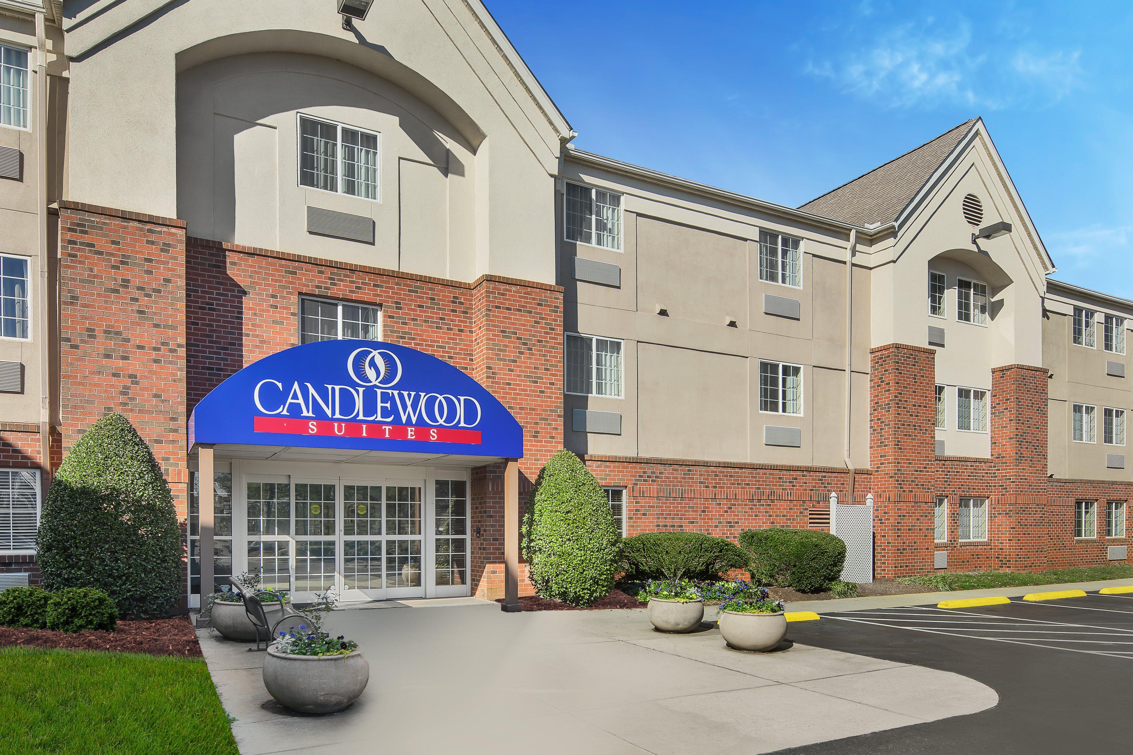 Candlewood Suites Raleigh Crabtree By Ihg Εξωτερικό φωτογραφία