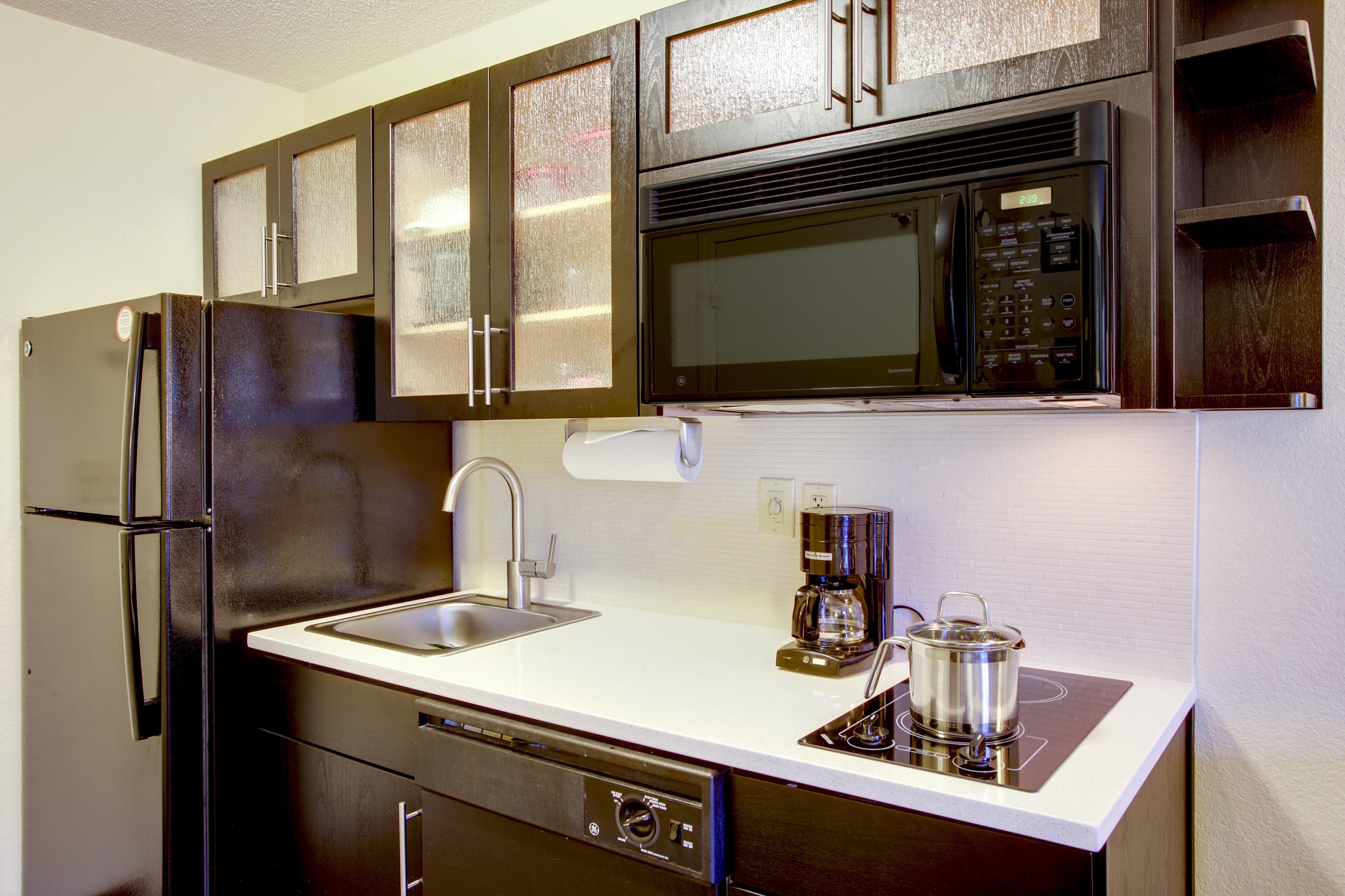 Candlewood Suites Raleigh Crabtree By Ihg Εξωτερικό φωτογραφία