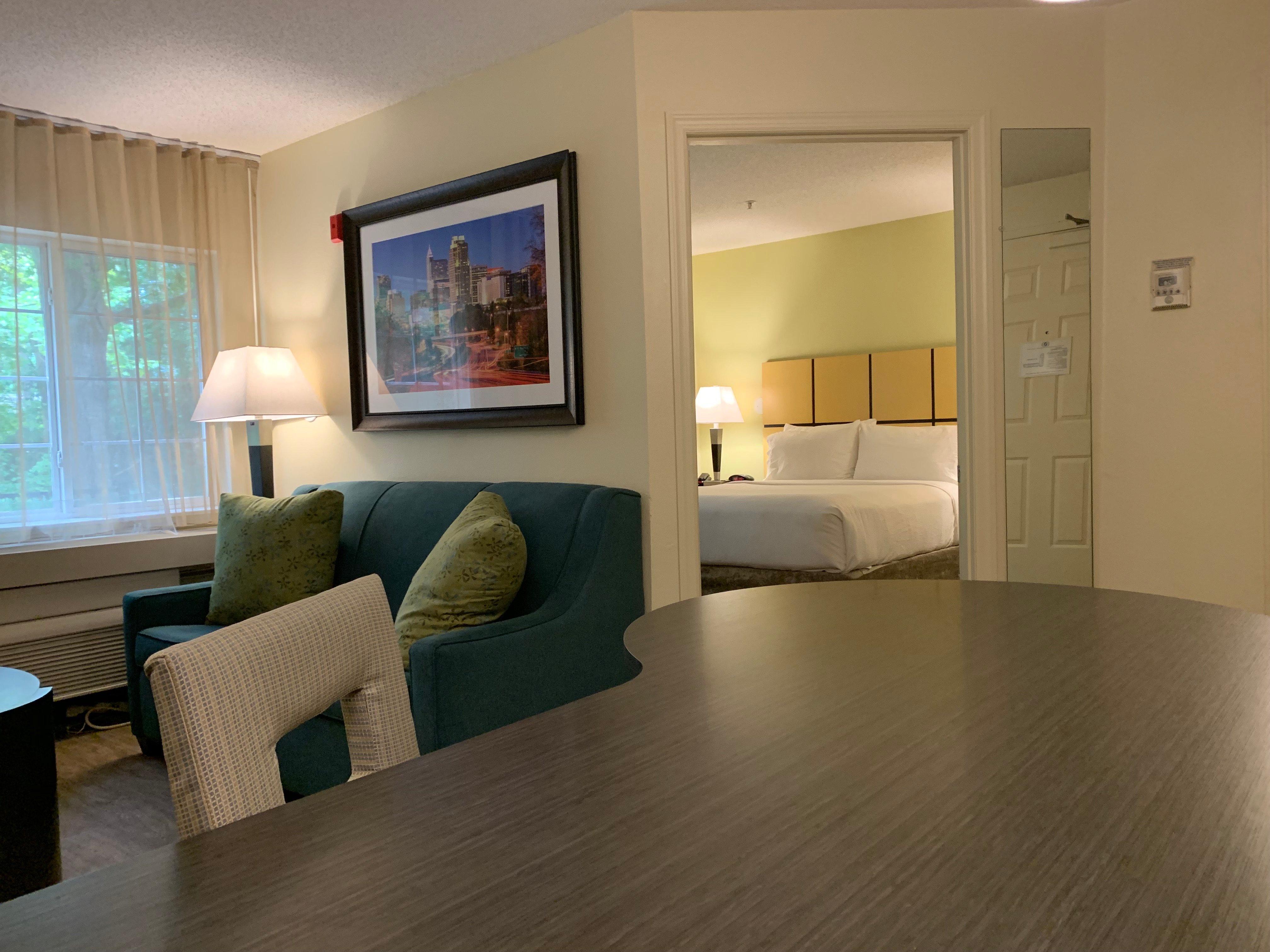 Candlewood Suites Raleigh Crabtree By Ihg Εξωτερικό φωτογραφία