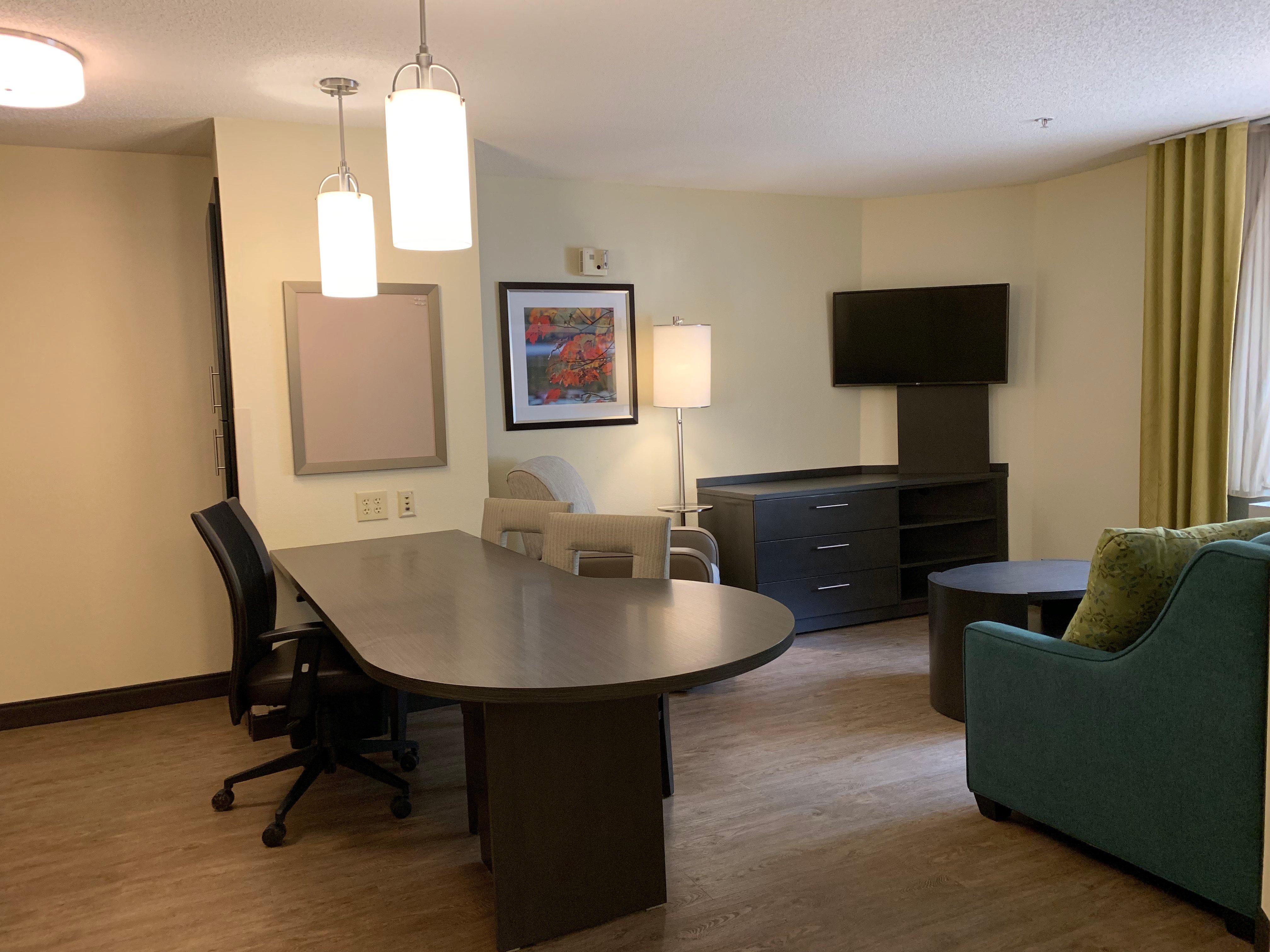 Candlewood Suites Raleigh Crabtree By Ihg Εξωτερικό φωτογραφία