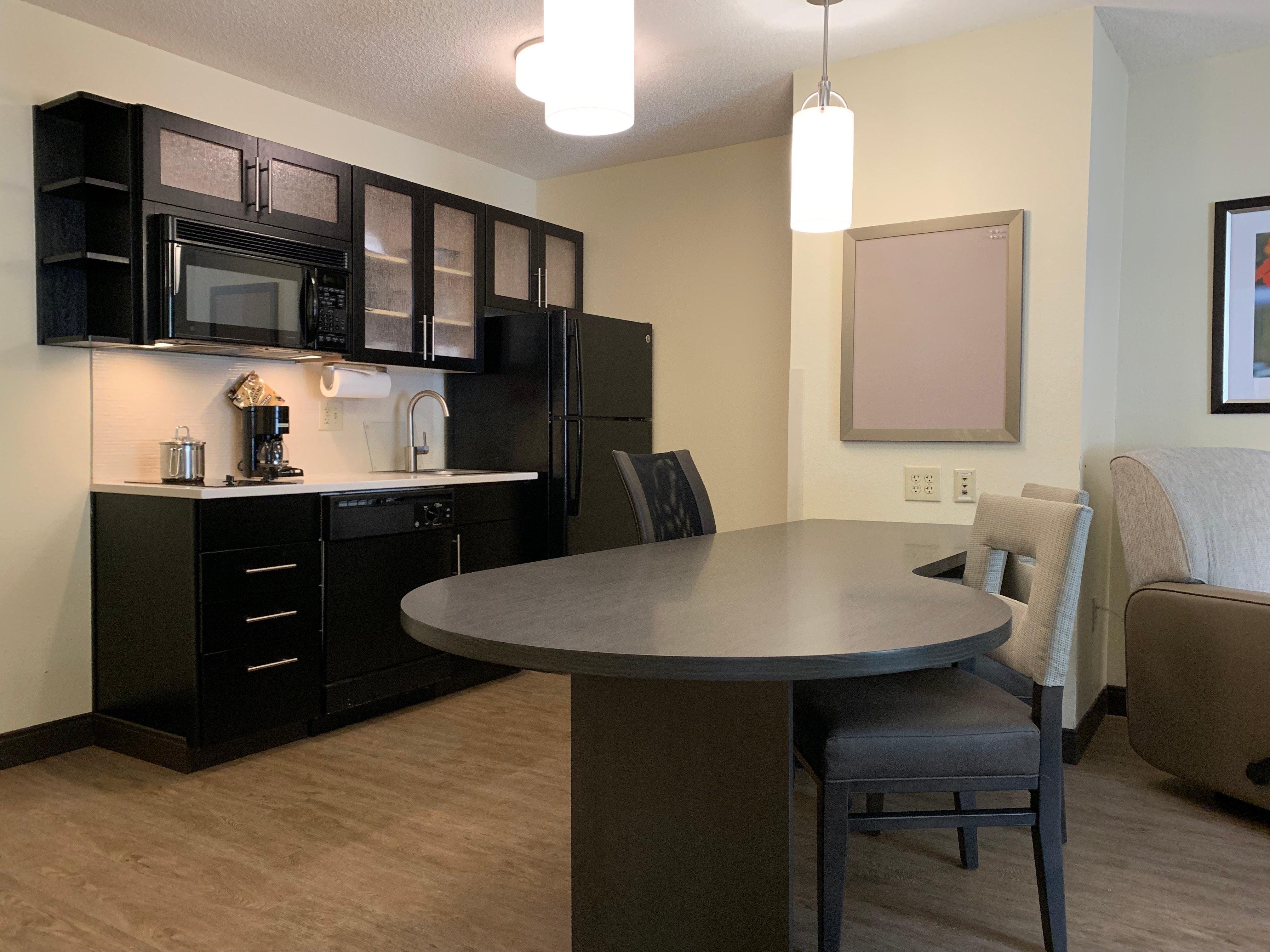 Candlewood Suites Raleigh Crabtree By Ihg Εξωτερικό φωτογραφία
