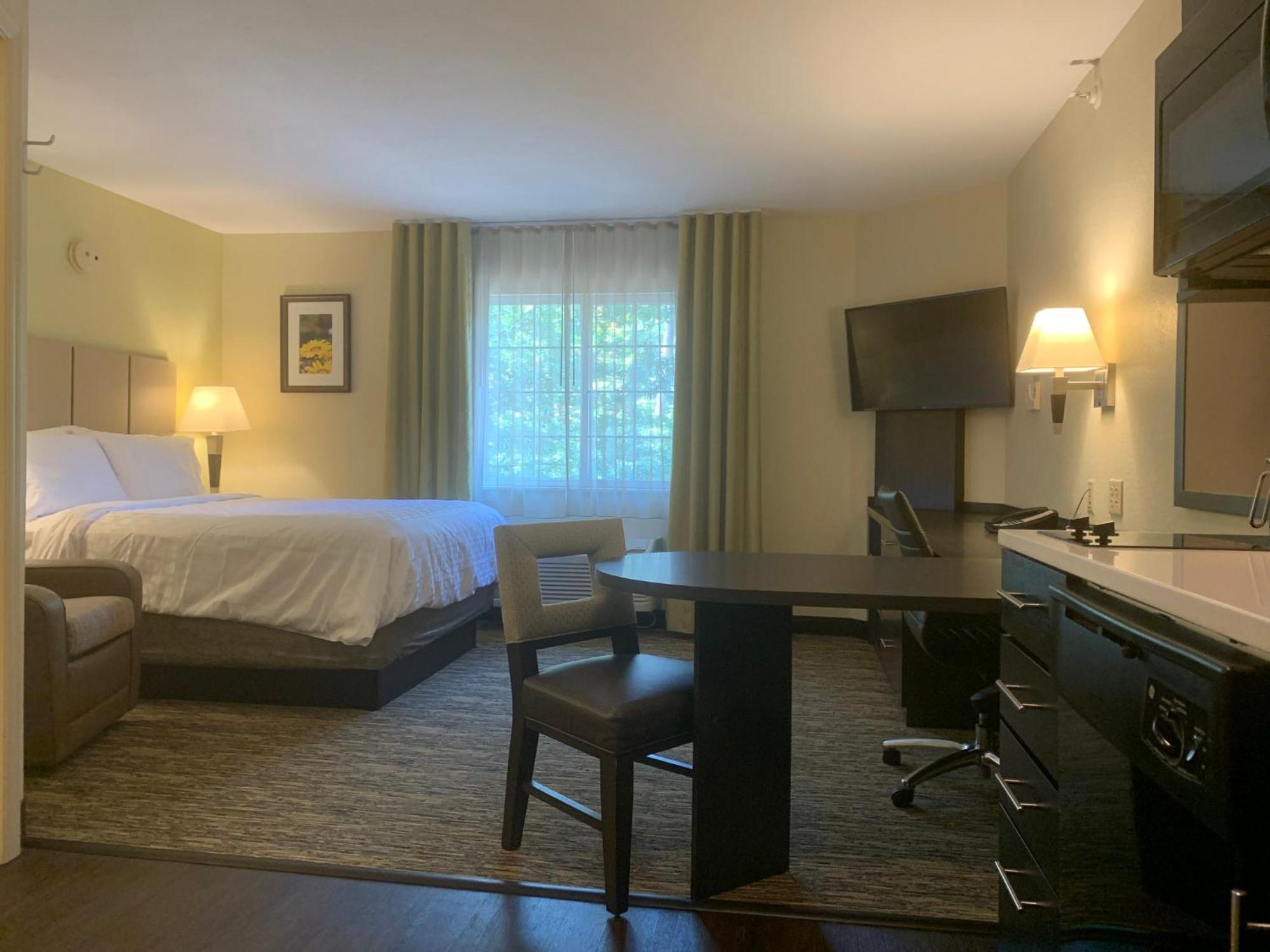 Candlewood Suites Raleigh Crabtree By Ihg Εξωτερικό φωτογραφία
