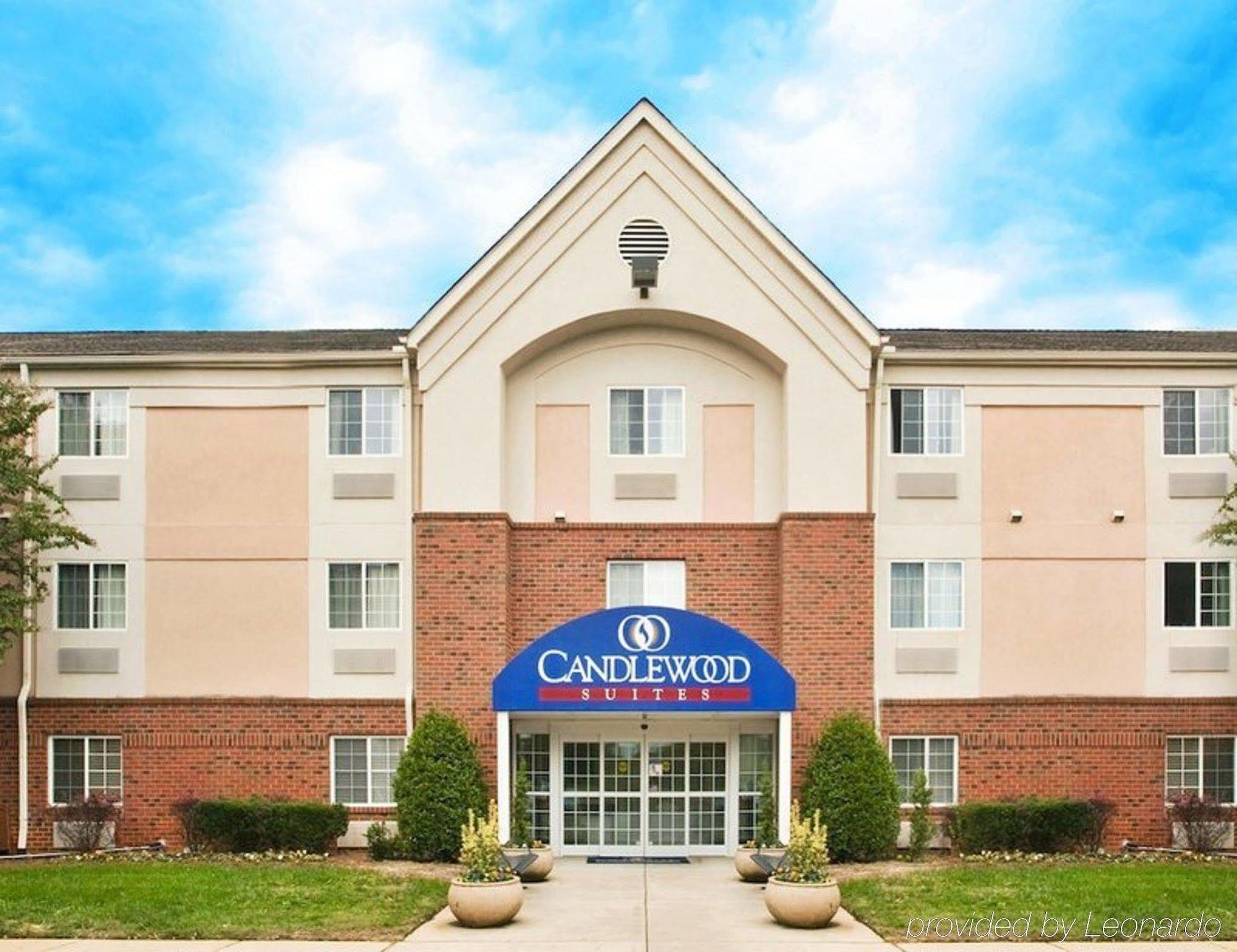 Candlewood Suites Raleigh Crabtree By Ihg Εξωτερικό φωτογραφία