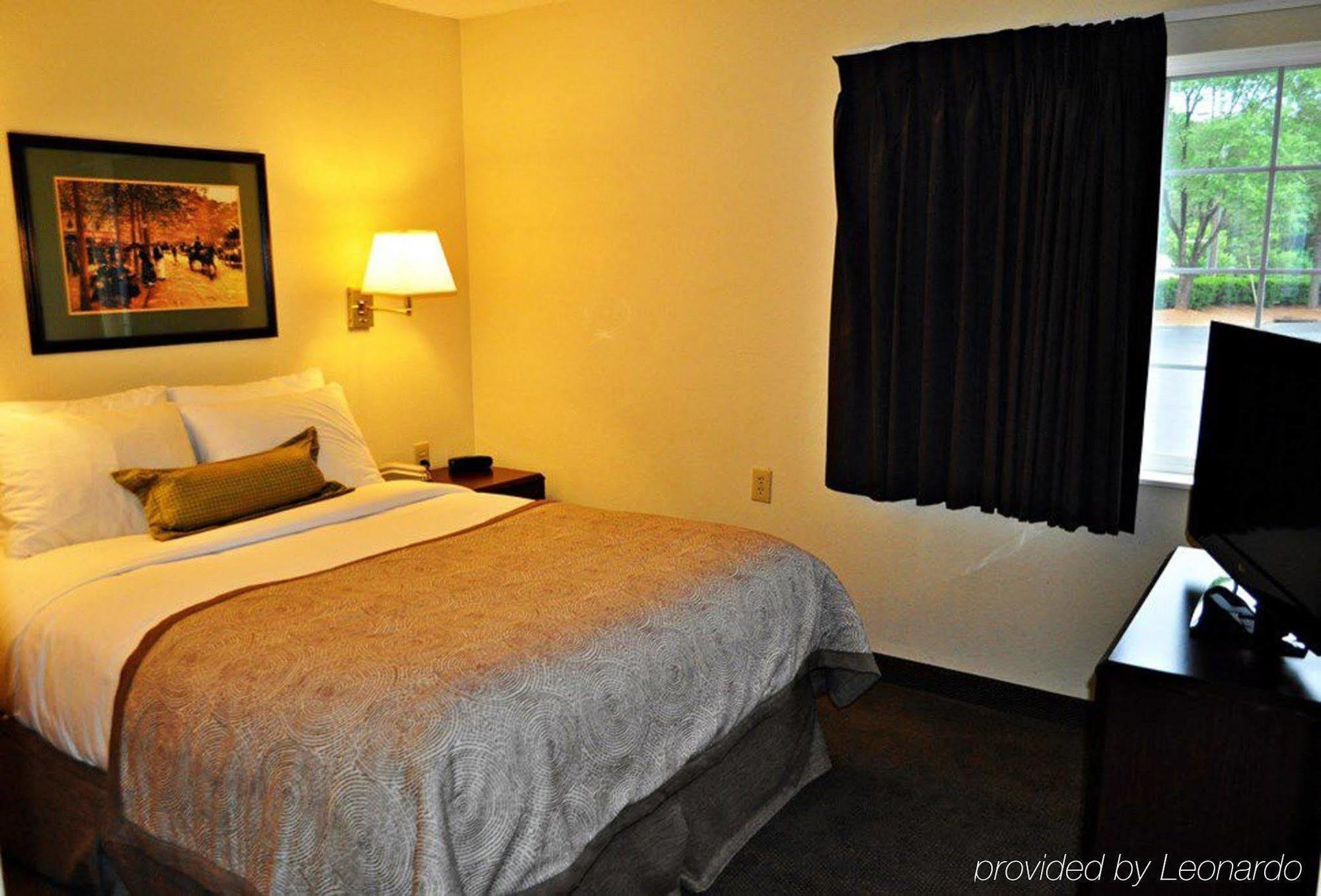 Candlewood Suites Raleigh Crabtree By Ihg Εξωτερικό φωτογραφία
