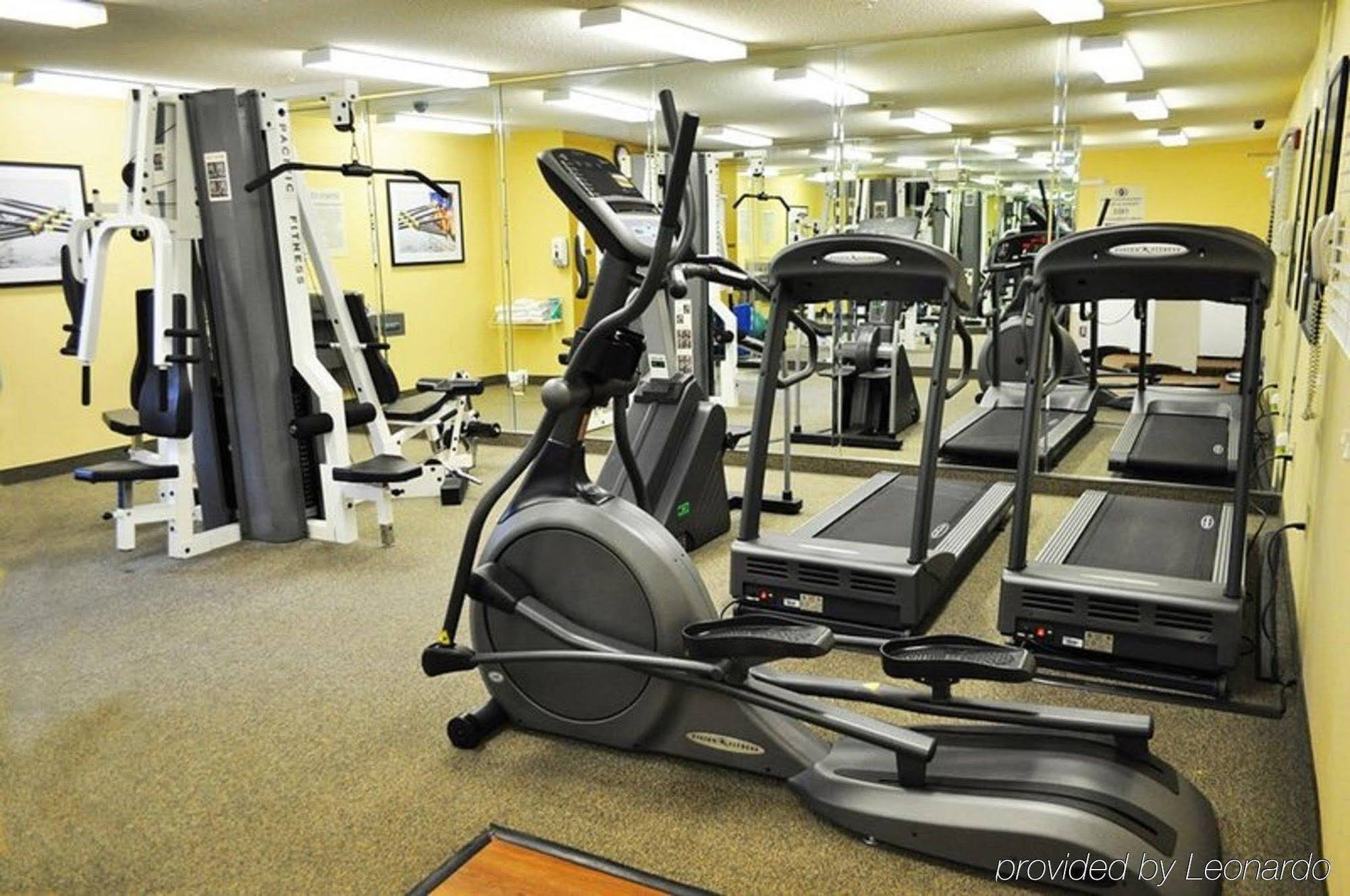 Candlewood Suites Raleigh Crabtree By Ihg Εξωτερικό φωτογραφία