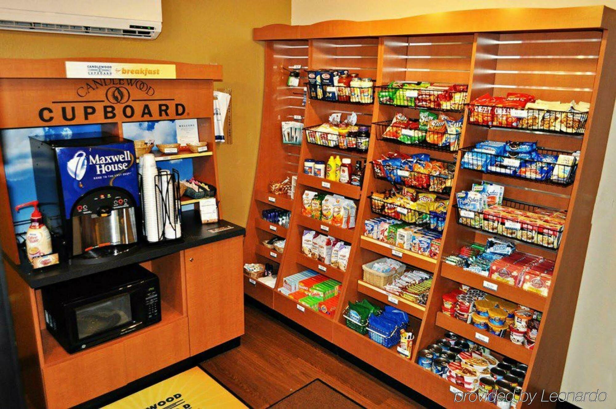 Candlewood Suites Raleigh Crabtree By Ihg Εξωτερικό φωτογραφία