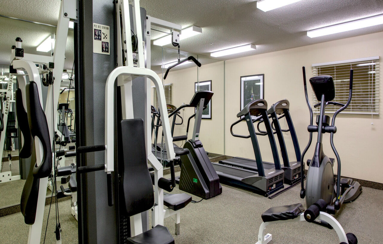 Candlewood Suites Raleigh Crabtree By Ihg Εξωτερικό φωτογραφία