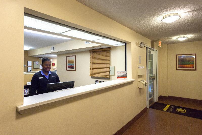 Candlewood Suites Raleigh Crabtree By Ihg Εξωτερικό φωτογραφία